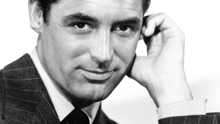 16Cary Grant